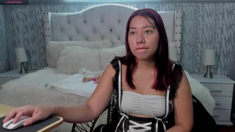 Snapshot of sexylaurita4u chatting on April 27, 2:37 pm laura online show from April 27, 2:37 pm