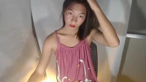 Snapshot of sexylaylia chatting on October 19, 9:10 am Laylia3 online show from October 19, 9:10 am