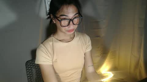 Snapshot of sexylaylia chatting on November 3, 9:54 am Laylia3 online show from November 3, 9:54 am