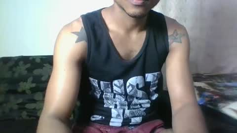 Snapshot of sexyleon69 chatting on January 15, 10:46 pm Sexy leon online show from January 15, 10:46 pm