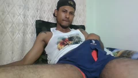 Snapshot of sexyleon69 chatting on January 29, 8:25 pm Sexy leon online show from January 29, 8:25 pm