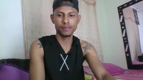 Snapshot of sexyleon69 chatting on October 30, 3:08 am Sexy leon online show from October 30, 3:08 am