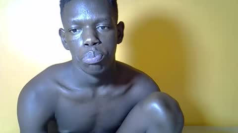 Snapshot of sexylinkedebony chatting on March 31, 9:21 am Samuel Ronald online show from March 31, 9:21 am