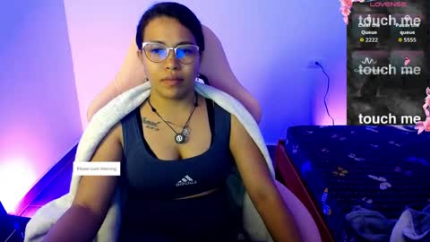 Snapshot of sexyloba_ chatting on May 31, 12:41 am sexyloba independent model online show from May 31, 12:41 am