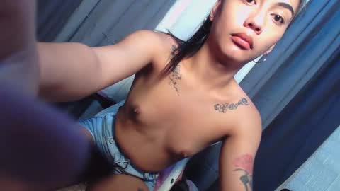 maxine online show from December 28, 3:59 pm