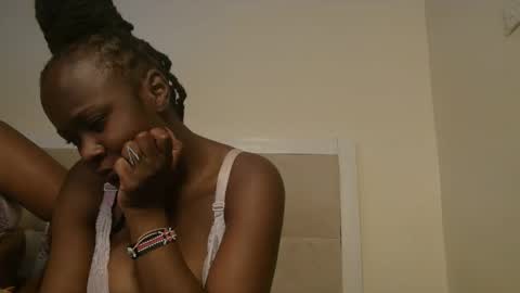 Snapshot of sexymia56 chatting on October 13, 9:04 pm Miss mia online show from October 13, 9:04 pm