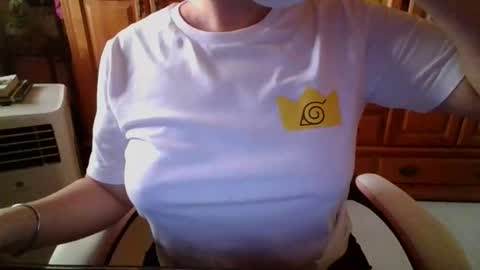 Snapshot of sexymisss24 chatting on September 9, 10:15 am sexymisss24 online show from September 9, 10:15 am