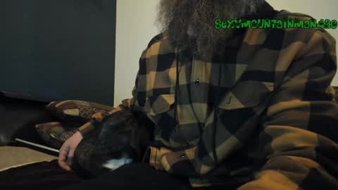 Sexymountainman420 online show from February 8, 9:15 pm