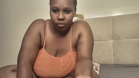 Snapshot of sexynina25 chatting on October 11, 6:50 pm nina online show from October 11, 6:50 pm