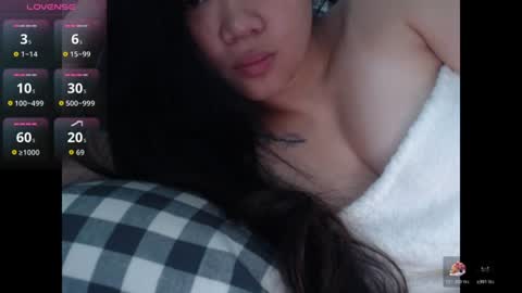 sexypenguin13 online show from July 17, 7:15 am