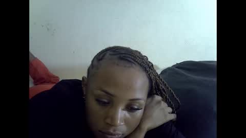 Snapshot of sexypetite4 chatting on October 5, 6:06 pm SHARON online show from October 5, 6:06 pm