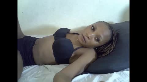 Snapshot of sexypetite4 chatting on October 11, 8:35 am SHARON online show from October 11, 8:35 am