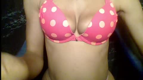 sexypussy000 online show from April 7, 11:04 pm