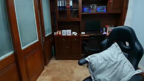 R A C H E L online show from November 30, 11:58 am