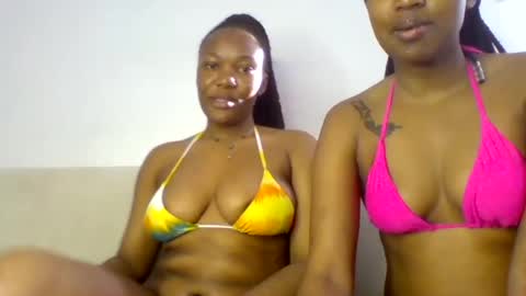Snapshot of sexyriri22 chatting on July 14, 2:12 pm sexyriri22 online show from July 14, 2:12 pm