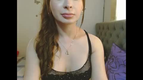 Venus Independent Model online show from December 15, 5:06 pm