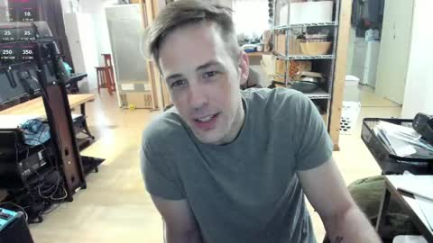 Snapshot of sexyscott26 chatting on April 10, 11:20 pm Scott online show from April 10, 11:20 pm