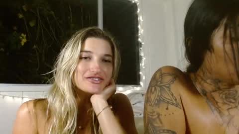 Squriting serenah online show from May 30, 1:52 pm