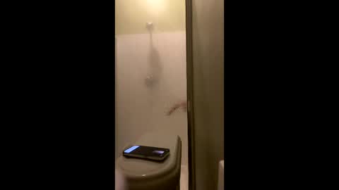 Smooth bi guy online show from February 17, 6:10 am