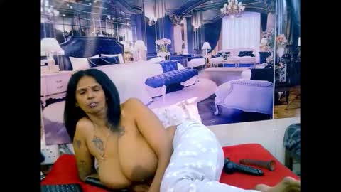 sexyva4u2luv online show from March 4, 7:47 am