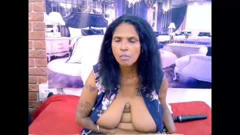 Snapshot of sexyva4u2luv chatting on April 22, 6:38 am sexyva4u2luv online show from April 22, 6:38 am