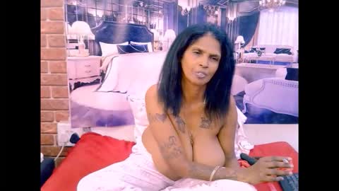 Snapshot of sexyva4u2luv chatting on April 30, 8:57 pm sexyva4u2luv online show from April 30, 8:57 pm