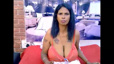 Snapshot of sexyva4u2luv chatting on May 3, 5:19 pm sexyva4u2luv online show from May 3, 5:19 pm
