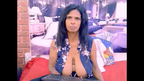 Snapshot of sexyva4u2luv chatting on May 7, 6:57 pm sexyva4u2luv online show from May 7, 6:57 pm