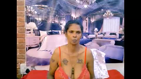 Snapshot of sexyva4u2luv chatting on May 10, 11:26 am sexyva4u2luv online show from May 10, 11:26 am