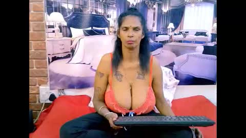 Snapshot of sexyva4u2luv chatting on May 11, 6:05 pm sexyva4u2luv online show from May 11, 6:05 pm
