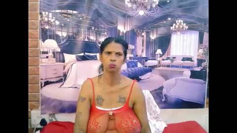 Snapshot of sexyva4u2luv chatting on May 15, 7:48 am sexyva4u2luv online show from May 15, 7:48 am