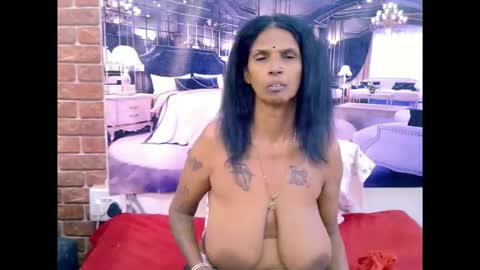 Snapshot of sexyva4u2luv chatting on May 20, 6:47 pm sexyva4u2luv online show from May 20, 6:47 pm