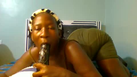 VIVIAN online show from January 31, 11:24 am