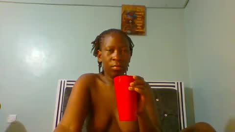 VIVIAN online show from February 4, 7:18 am