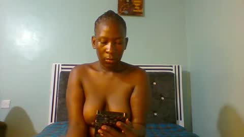 VIVIAN online show from February 11, 7:02 am