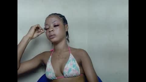 sexyxpeach online show from September 12, 12:55 am