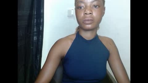 sexyxpeach online show from November 2, 2:30 pm