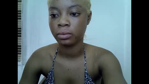 Snapshot of sexyxpeach chatting on January 12, 10:31 am sexyxpeach online show from January 12, 10:31 am