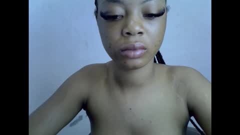 sexyxpeach online show from March 11, 6:25 pm