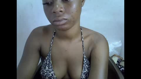 Snapshot of sexyxpeach chatting on April 24, 12:35 am sexyxpeach online show from April 24, 12:35 am