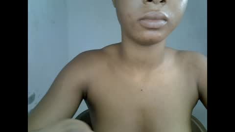 sexyxpeach online show from July 25, 9:34 pm