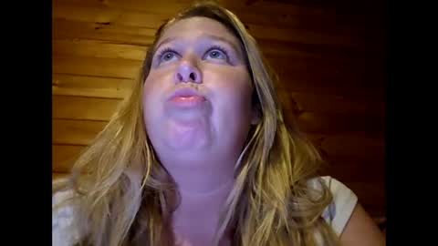 Snapshot of sexyy_lexyyy chatting on April 5, 3:26 am sexyy_lexyyy online show from April 5, 3:26 am