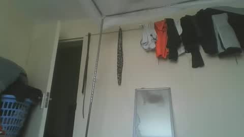 Snapshot of sexyy_tiny chatting on October 13, 10:48 am Mel online show from October 13, 10:48 am