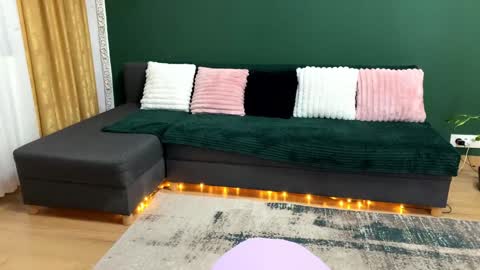 Sexycouple online show from December 3, 6:59 am