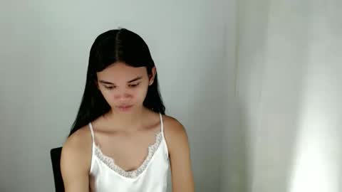 Snapshot of sexyzendaya_69 chatting on October 8, 1:42 pm Zendaya online show from October 8, 1:42 pm