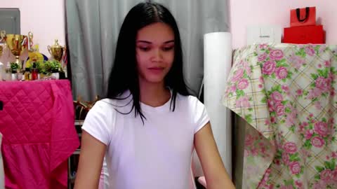 Zendaya online show from February 2, 4:06 pm
