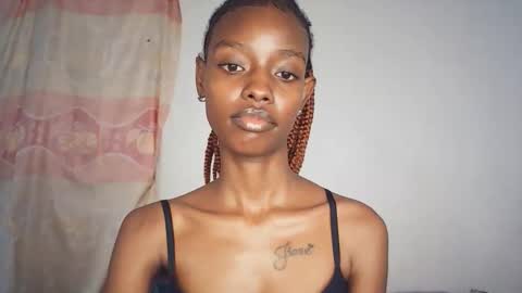 sexyzuriel online show from February 27, 11:43 am