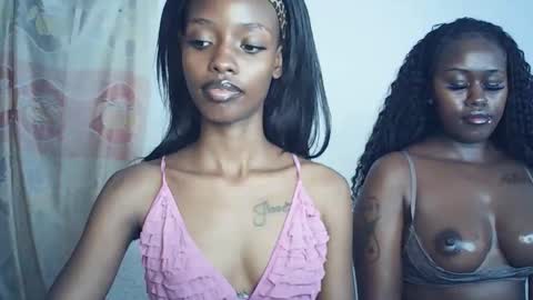 sexyzuriel online show from March 8, 4:44 pm