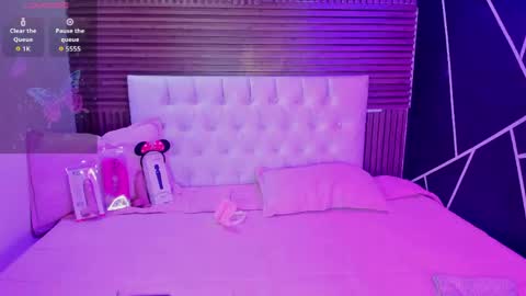 Liz online show from April 16, 10:12 pm