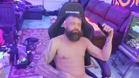 shadetreepornstar online show from February 11, 10:26 pm